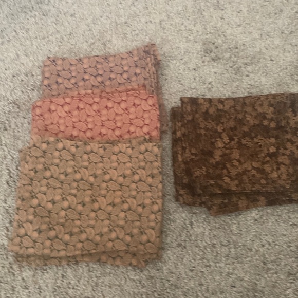 12 Fall small cotton napkins. Leaf pattern. Green, red, purple and brown. - Picture 1 of 9